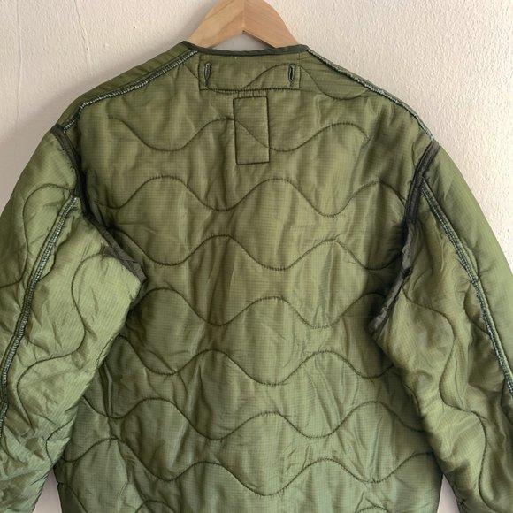 vintage military liner - Picture 10 of 11